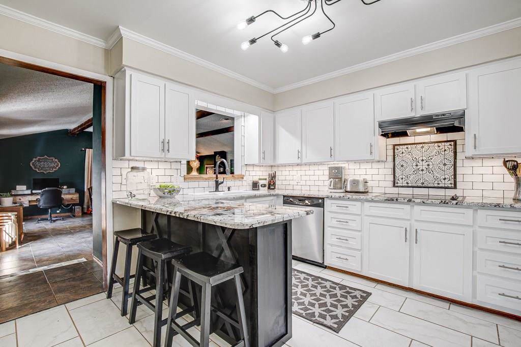 311 Grace Lane - Photo 1