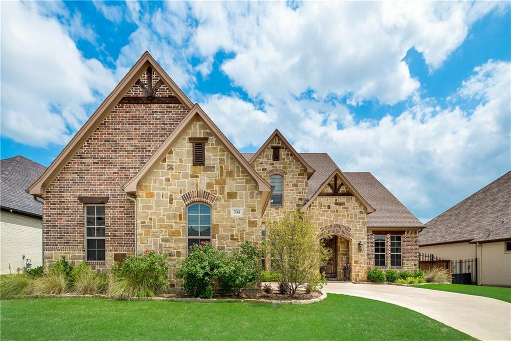 304 Creekview Terrace - Photo 1