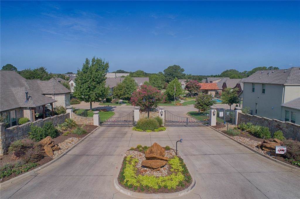 5917 Mira Lago Lane - Photo 1