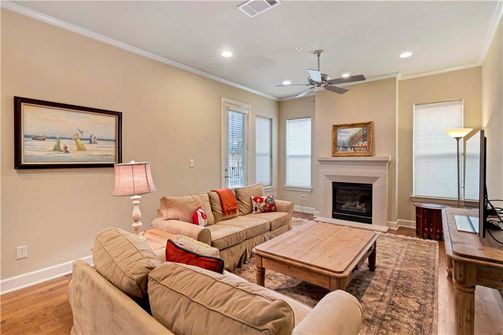 2800 Sandage Avenue - Photo 1