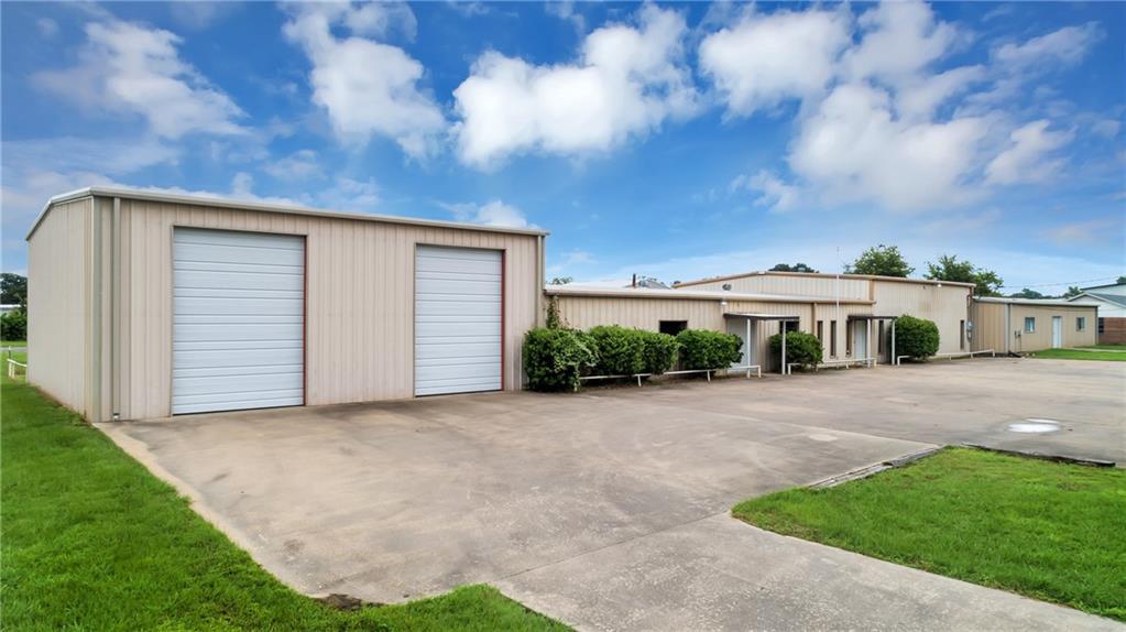 1147 Harbor Point Road - Photo 1