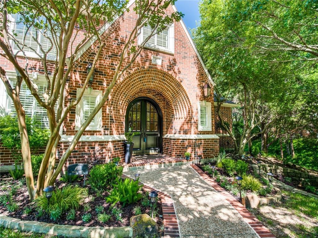 481 Wales Court - Photo 1