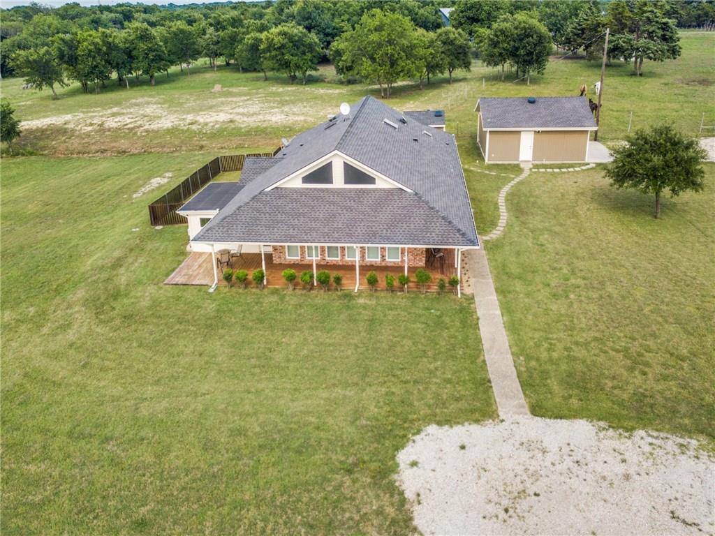420 White Oak Circle - Photo 1