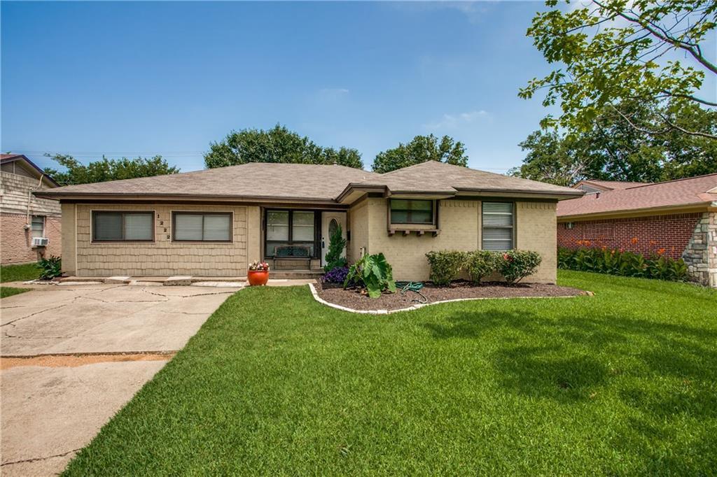 1222 Evergreen Drive - Photo 1