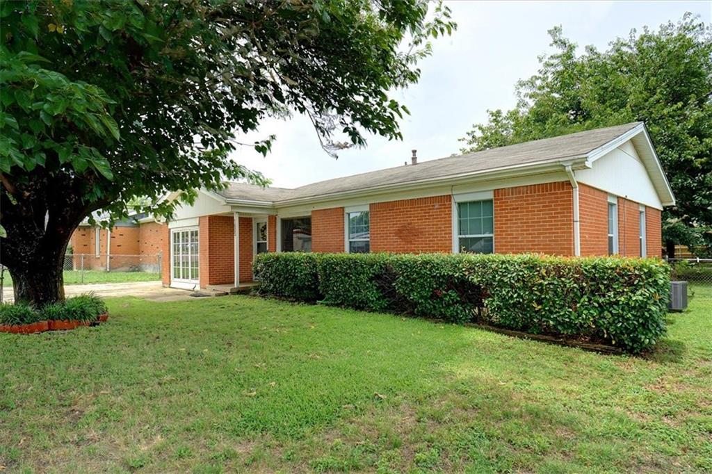 1605 Terminal Road - Photo 1