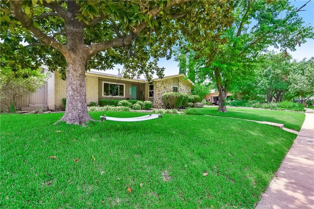 9634 Vinewood Drive - Photo 1