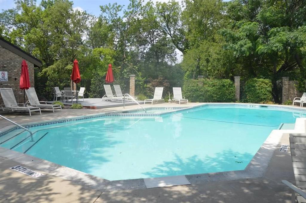 2200 Park Boulevard - Photo 1