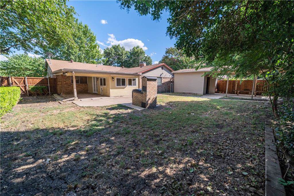 102 Villanova Court - Photo 1