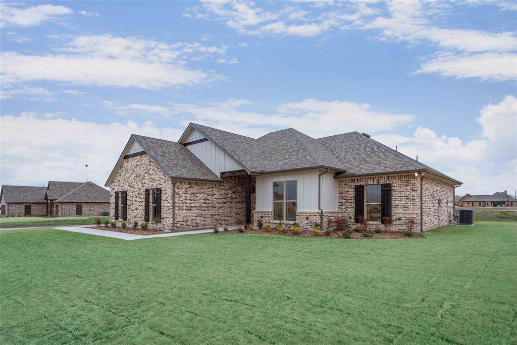 1055 Cheyenne Trail - Photo 1