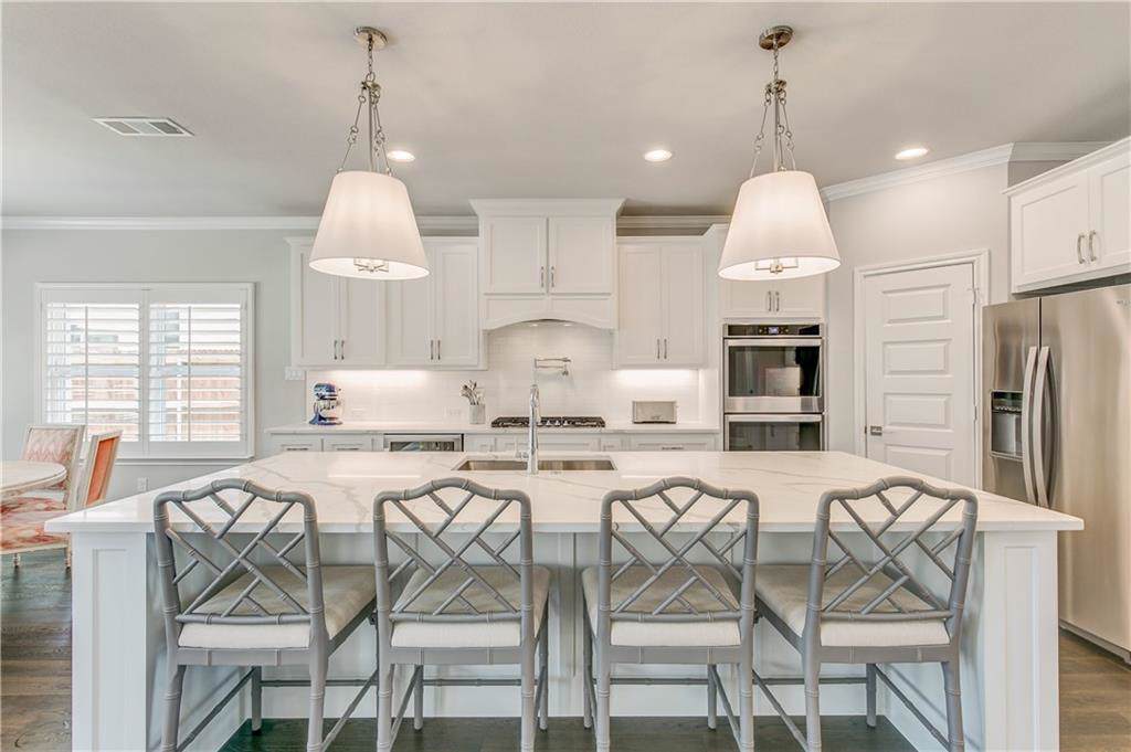 516 Point Vista Drive - Photo 1