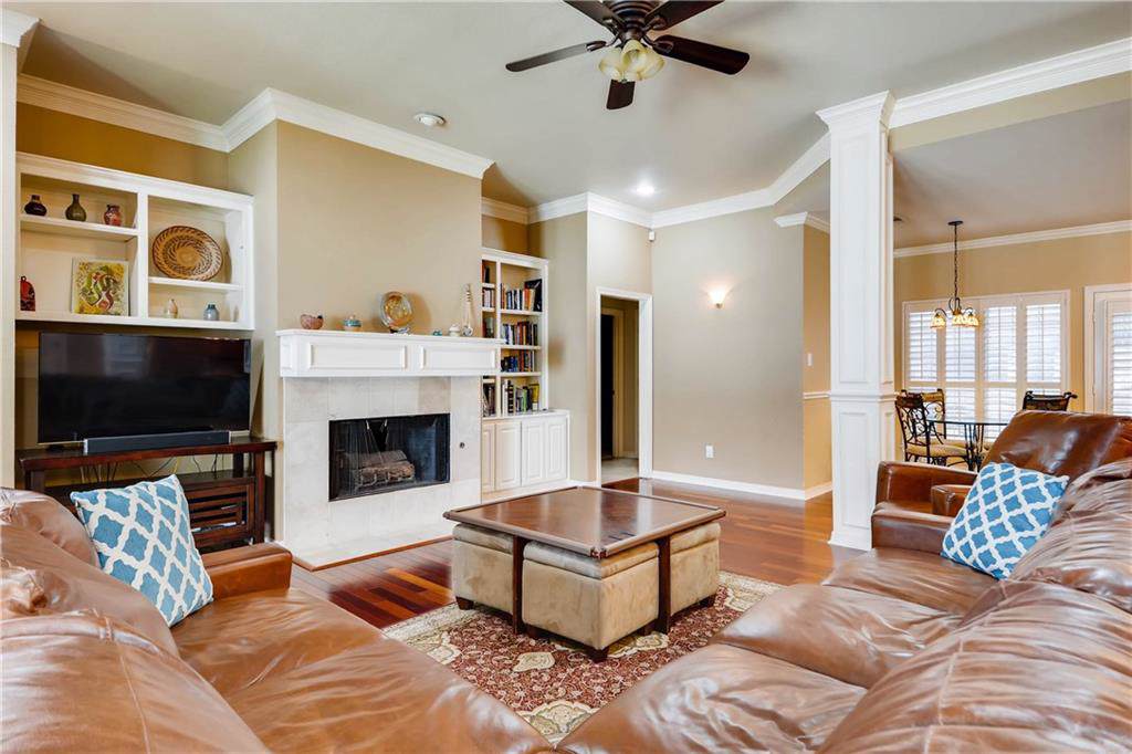 2312 Oak Manor - Photo 1