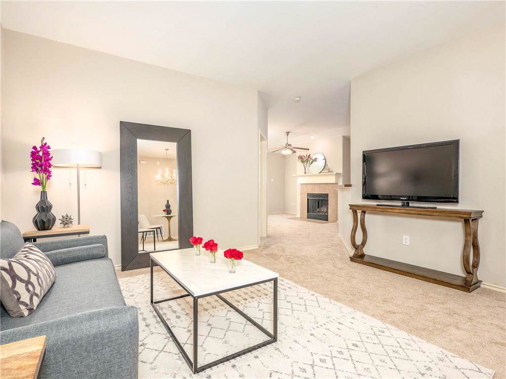 1702 Twin Hills Way - Photo 1