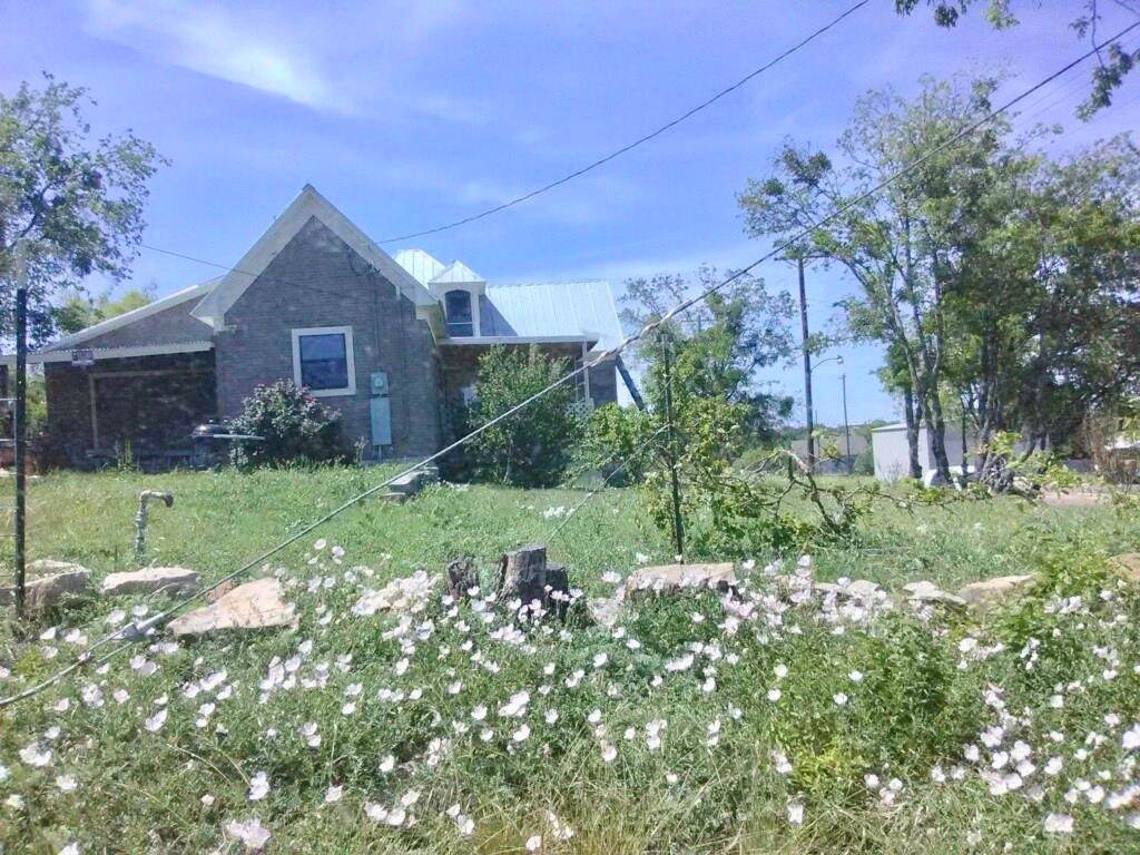 201 4th Street - Photo 1