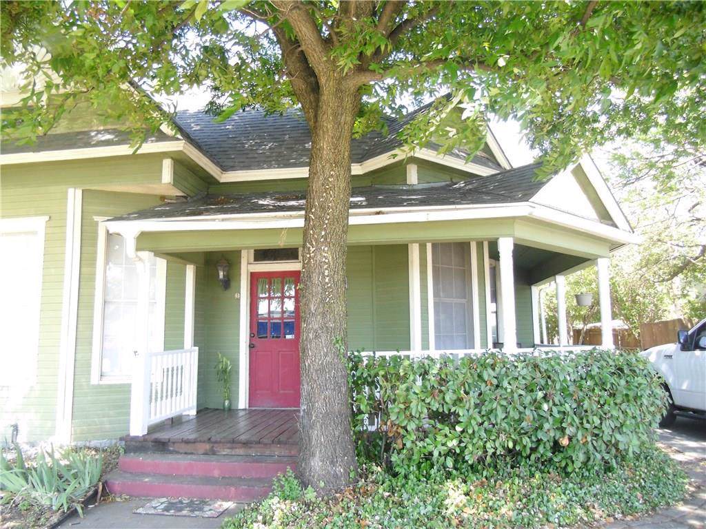 916 Main Street - Photo 1