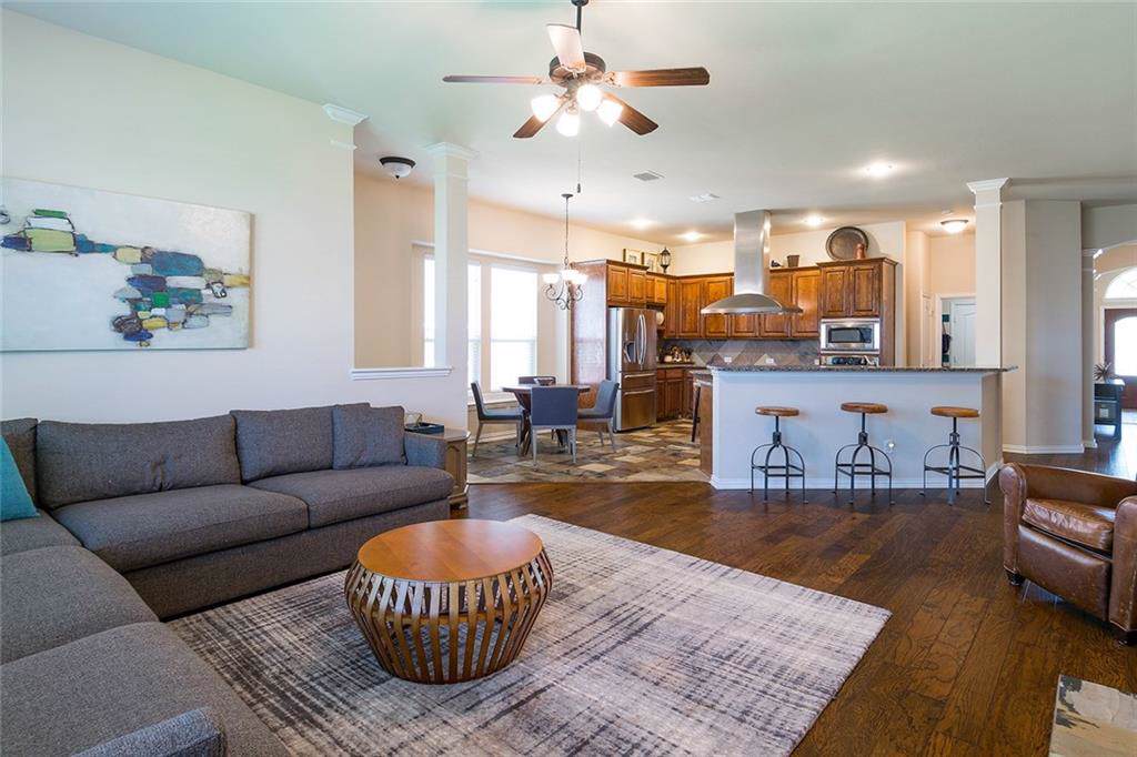 1571 Bonham Parkway - Photo 1