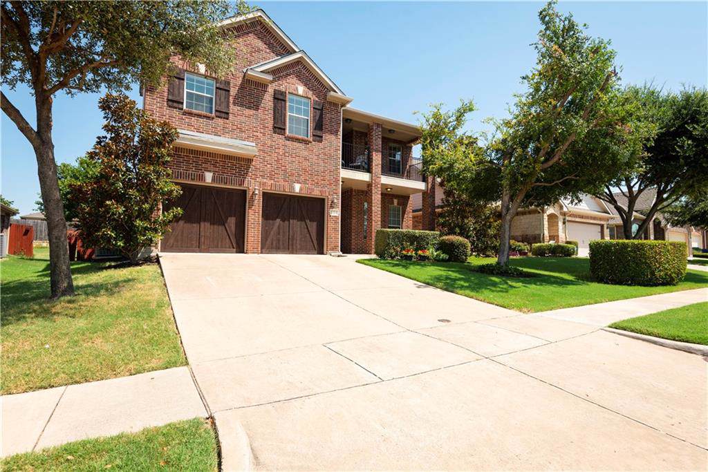 5104 Summit View Drive - Photo 1
