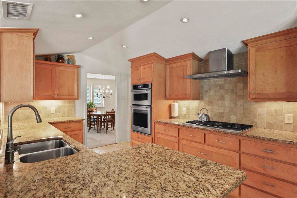 7629 Tanglecrest Drive - Photo 1