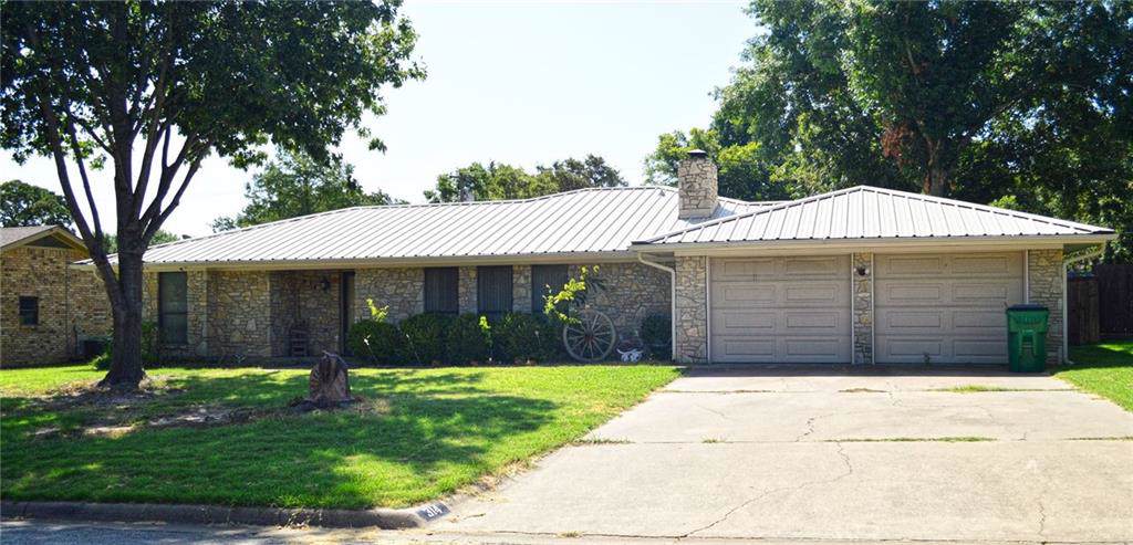 314 Rosebud Drive - Photo 1