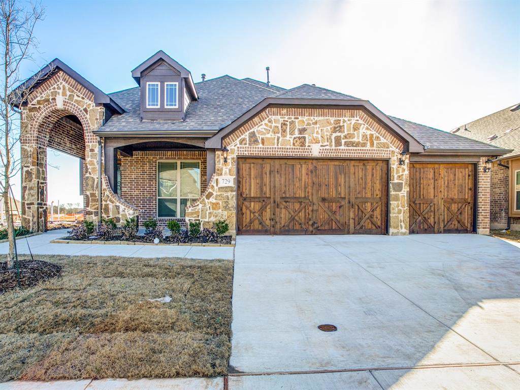 729 Edinburgh Drive - Photo 1