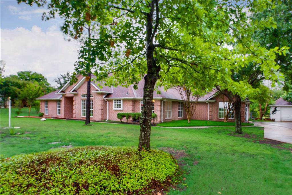 12092 Mustang Circle - Photo 1