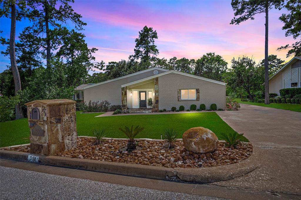 1010 Champions Drive - Photo 1