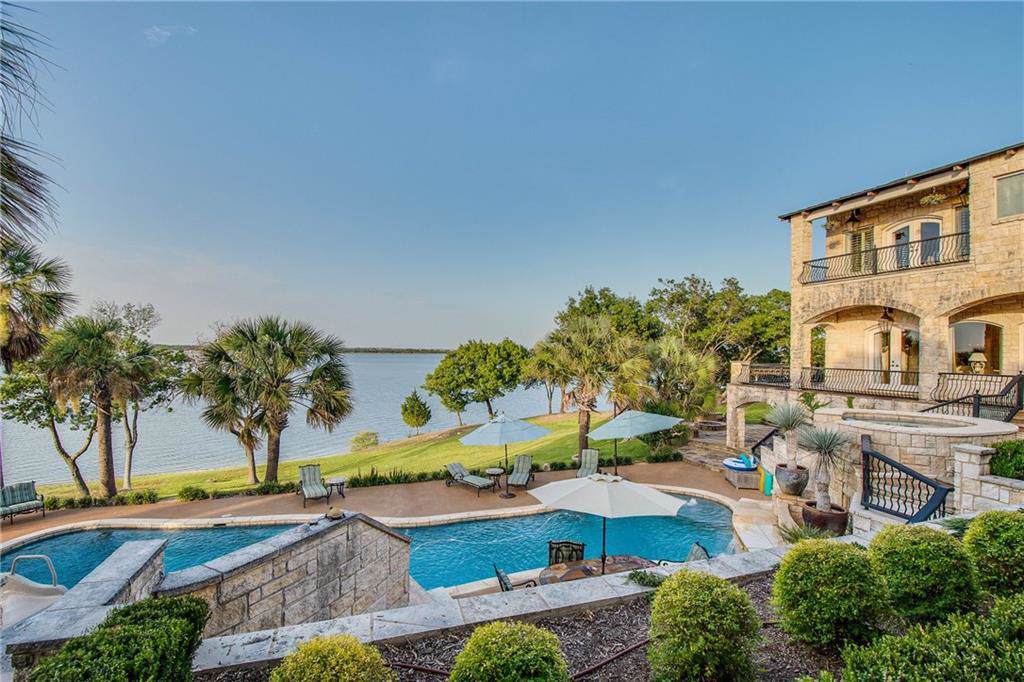 121 Eagle Point Drive - Photo 1