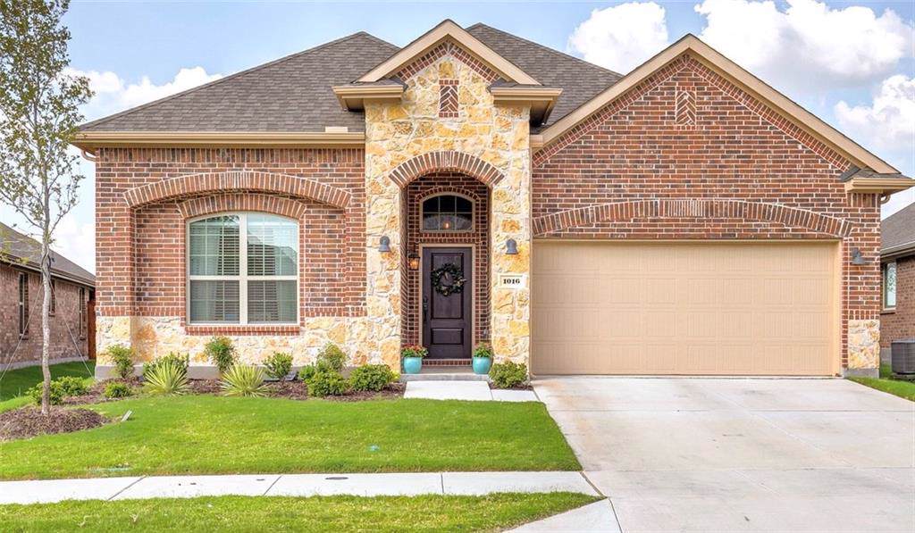 1016 Bluebird Way - Photo 1