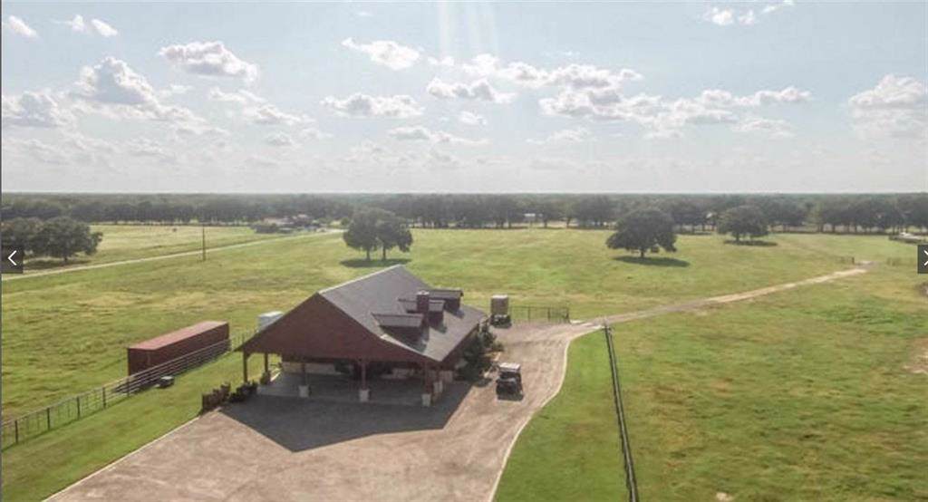 3283 Private Road 2558 - Photo 1