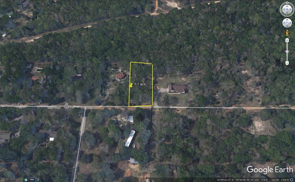 205 Brentwood Drive - Photo 1