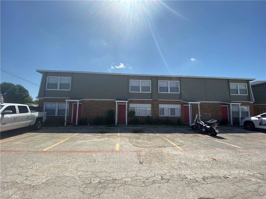 811 Spears Street - Photo 1