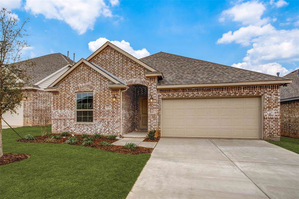 4729 Tanglewood Drive - Photo 1