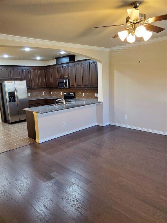 952 Grace Lane - Photo 1