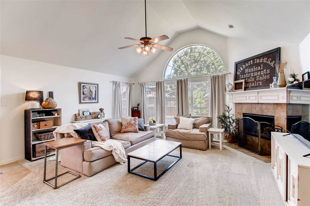 2409 Chesterwood Drive - Photo 1