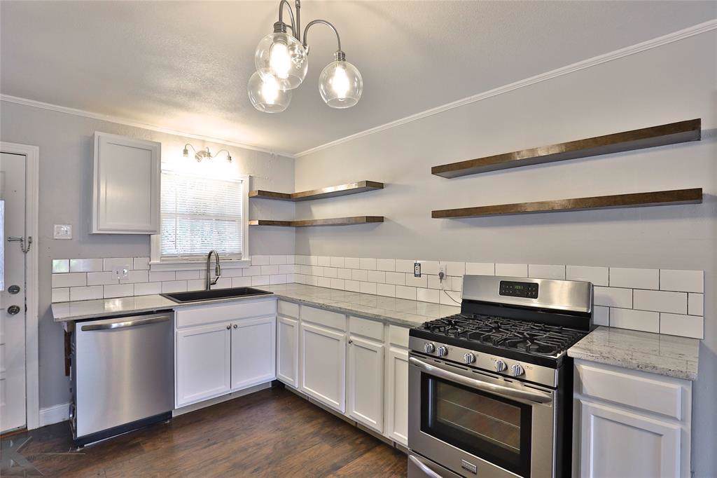 3342 9th Street - Photo 1