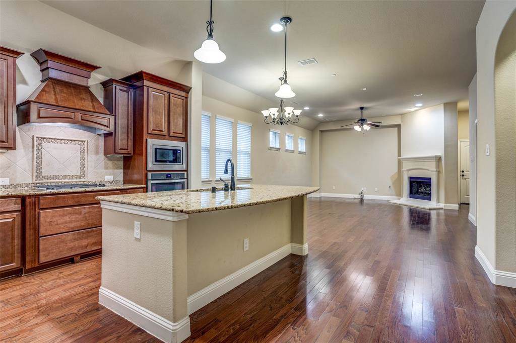 5229 Kentwood Drive - Photo 1