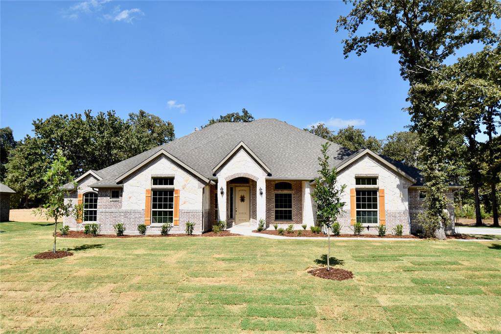 115 Dogwood Drive - Photo 1