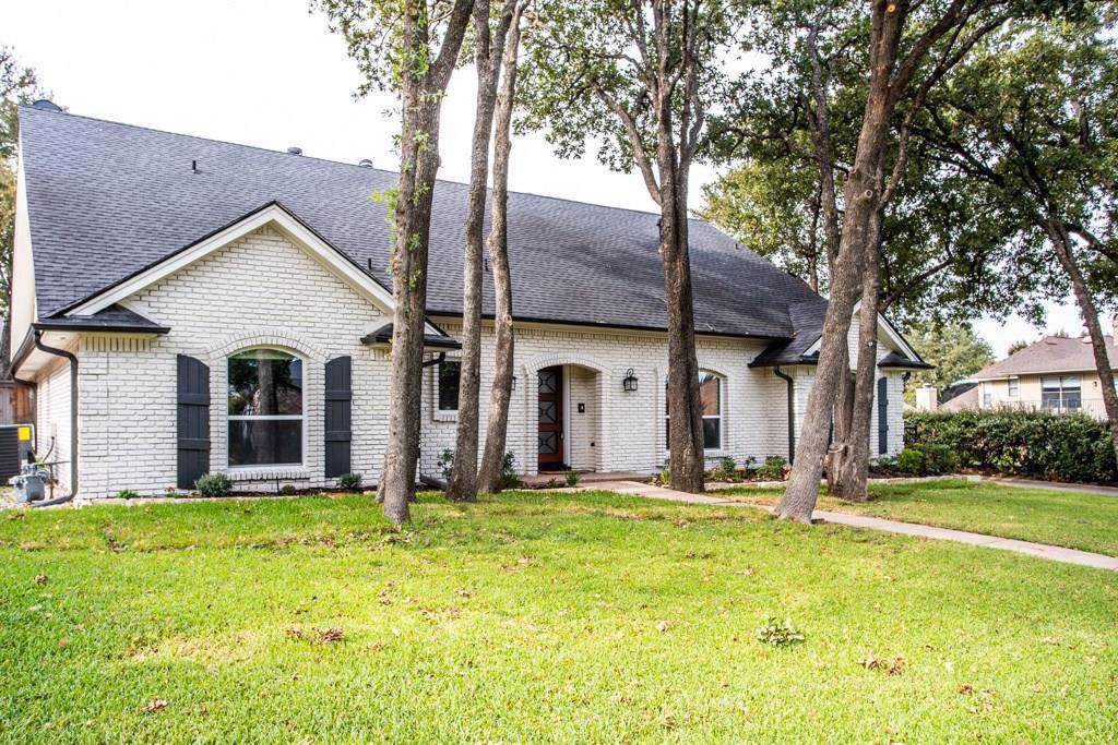 2202 Woodsong Trail - Photo 1