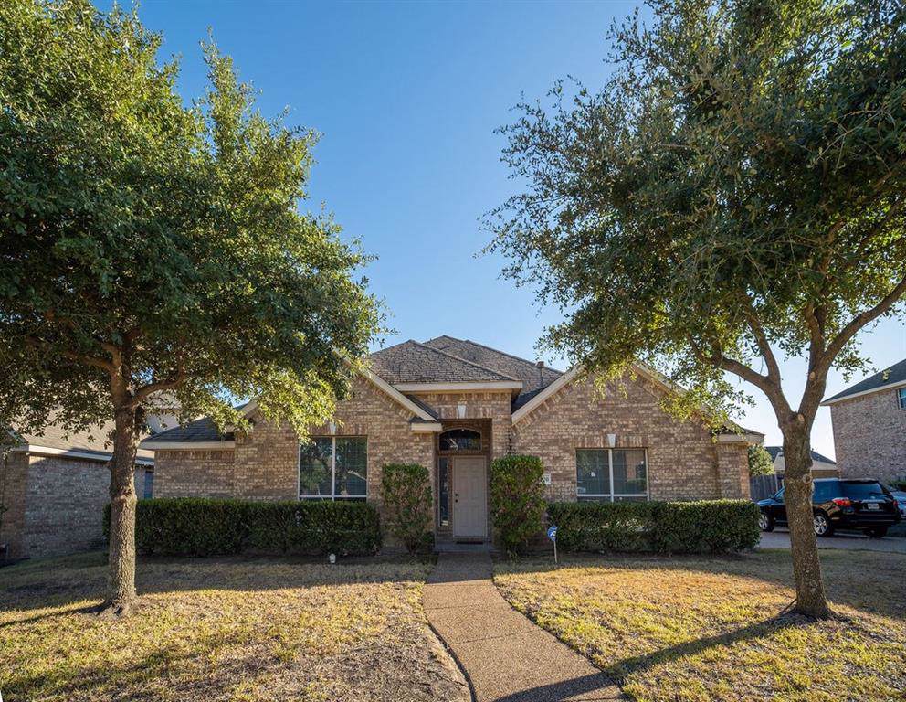 1120 Northlake Drive - Photo 1