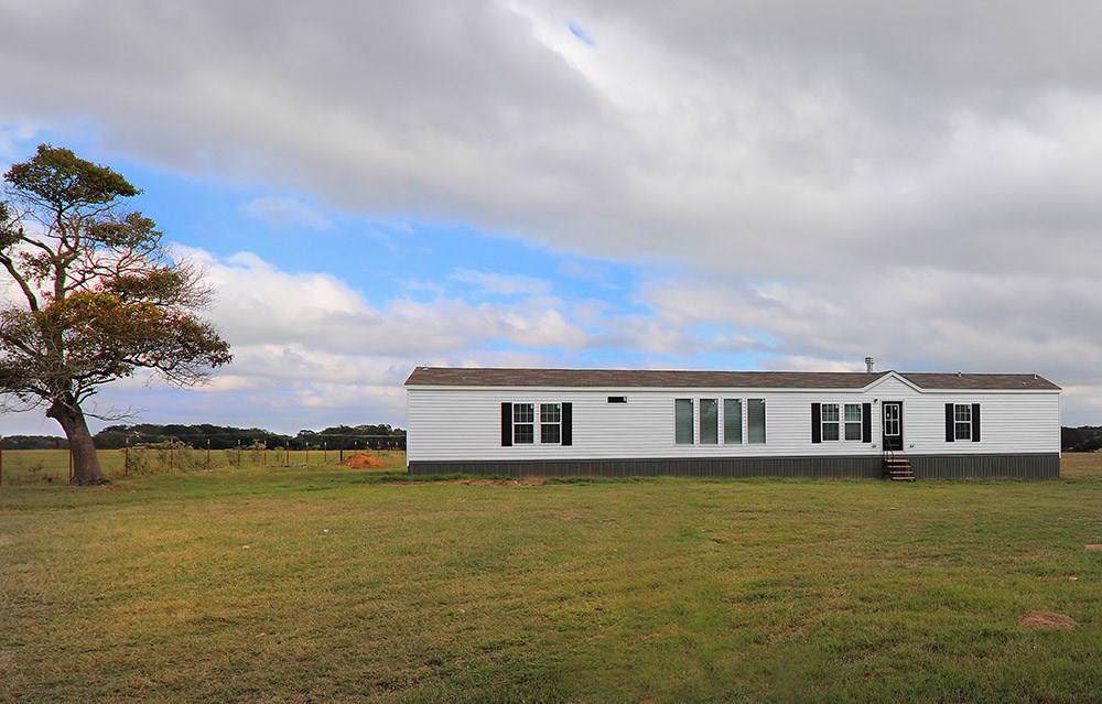 3325 Vz County Road 2318 - Photo 1