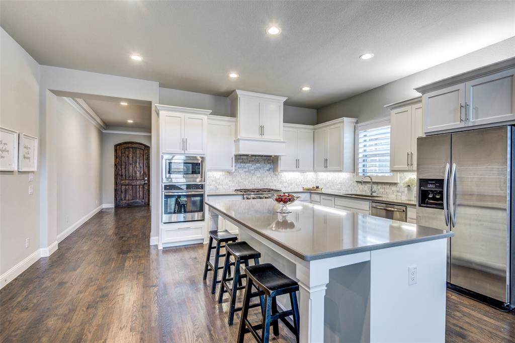 2424 Damsel Eve Drive - Photo 1