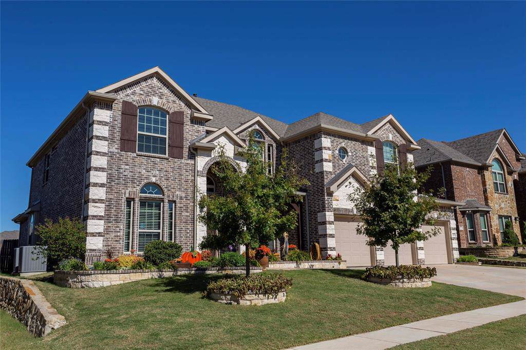 320 Cripple Creek Drive - Photo 1