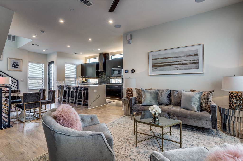 2000 Park Avenue - Photo 1