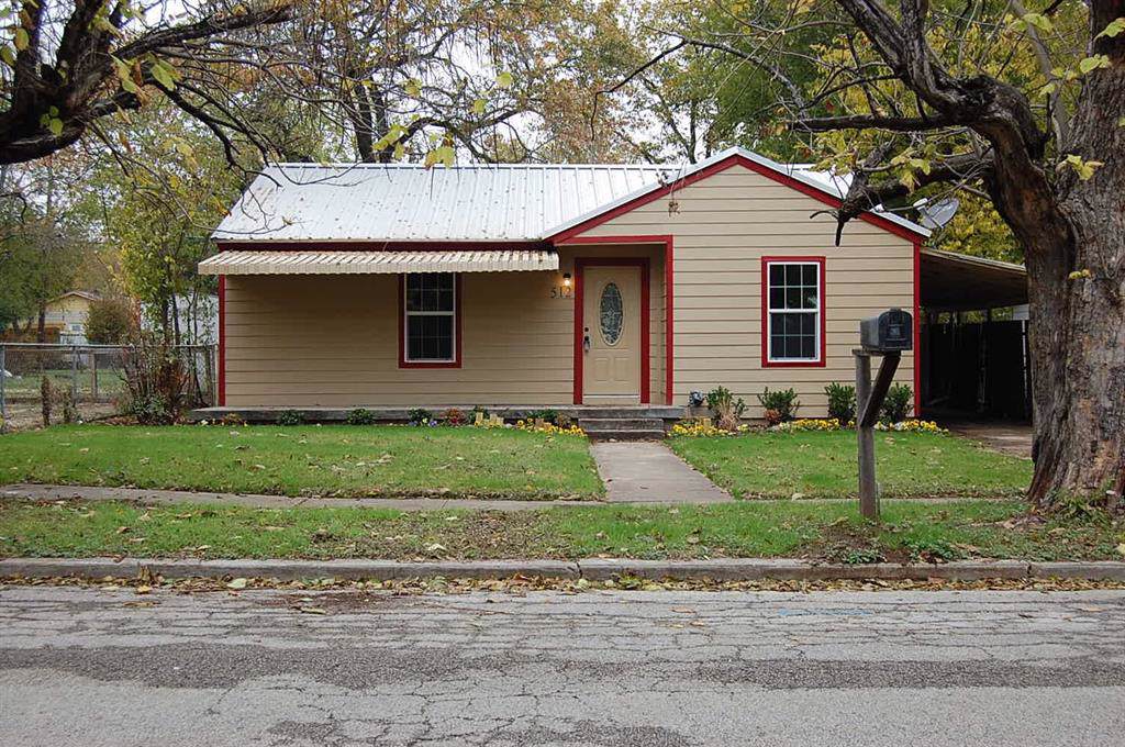512 Bales Street - Photo 1