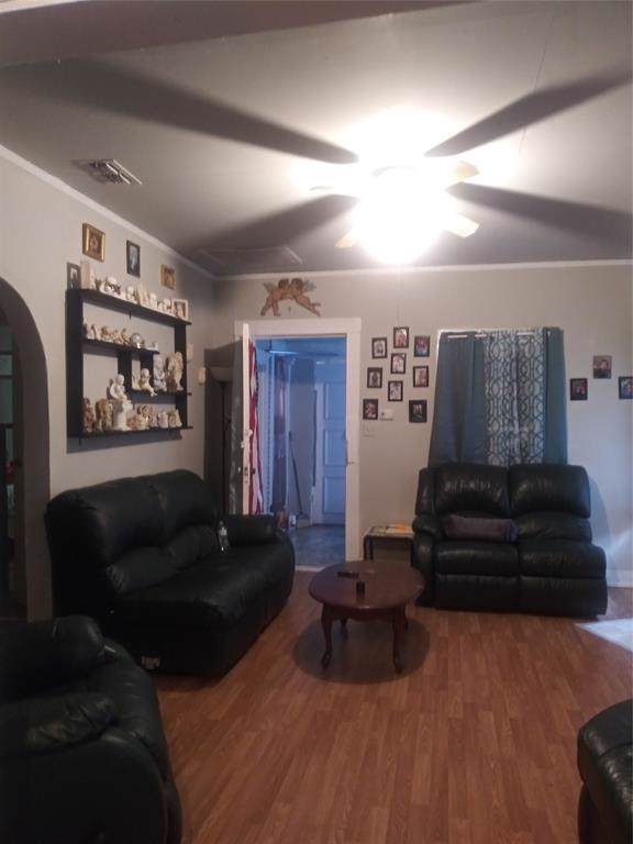 418 Lansing Street - Photo 1