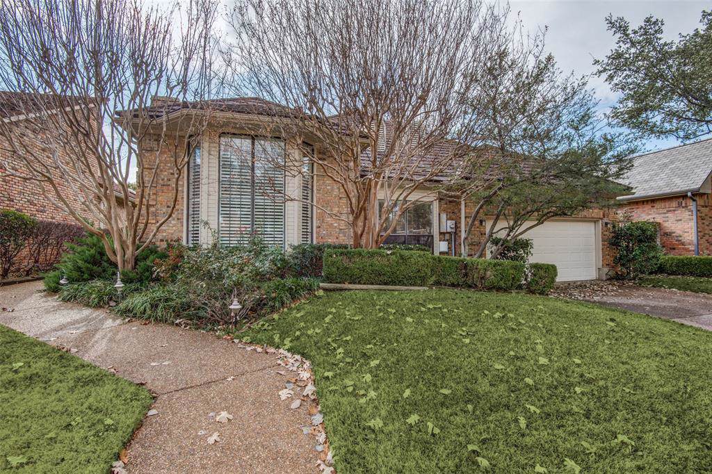 1612 Travis Circle - Photo 1