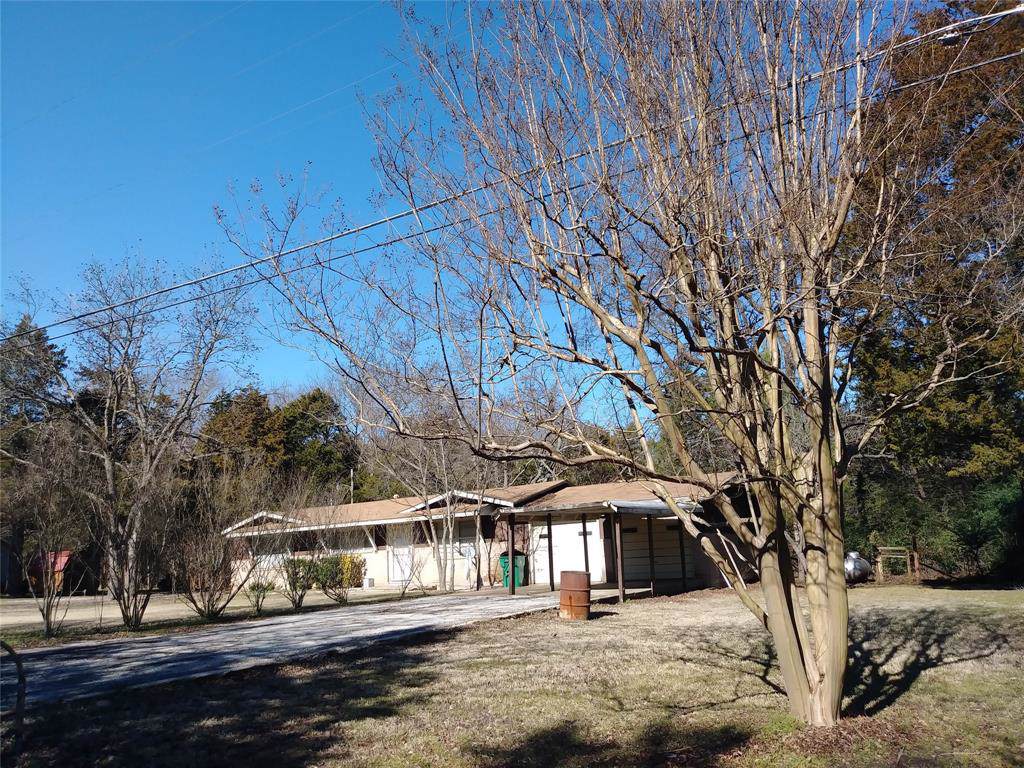 115 Oxford Drive - Photo 1