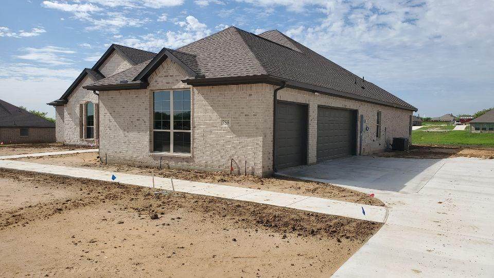 758 Fm 2264 - Photo 1