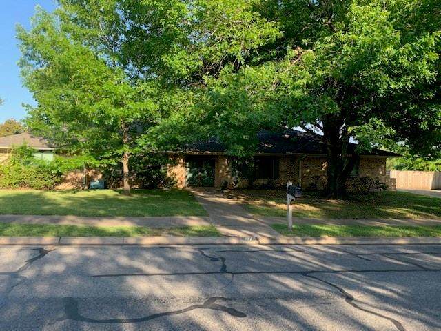 1640 Crescent Drive - Photo 1