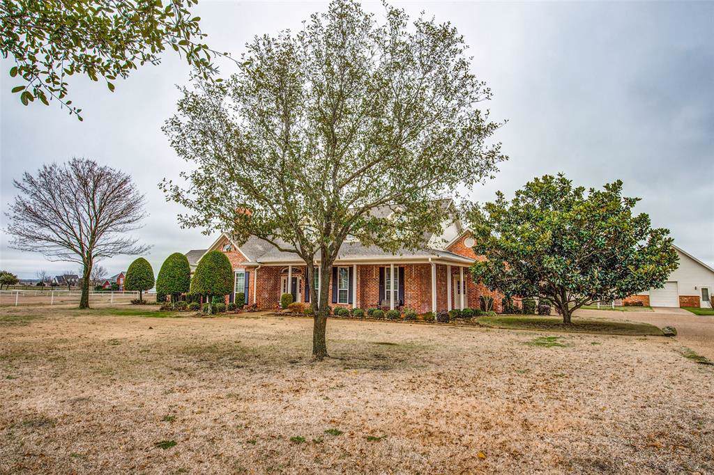 2264 English Road - Photo 1