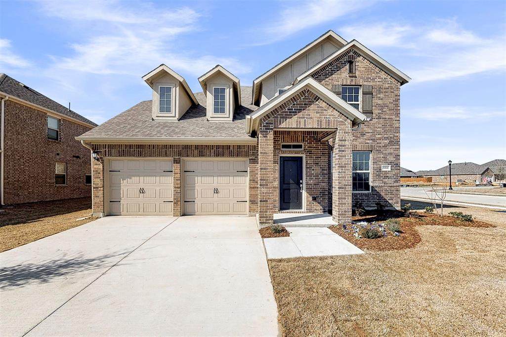 880 Pheasant Way - Photo 1